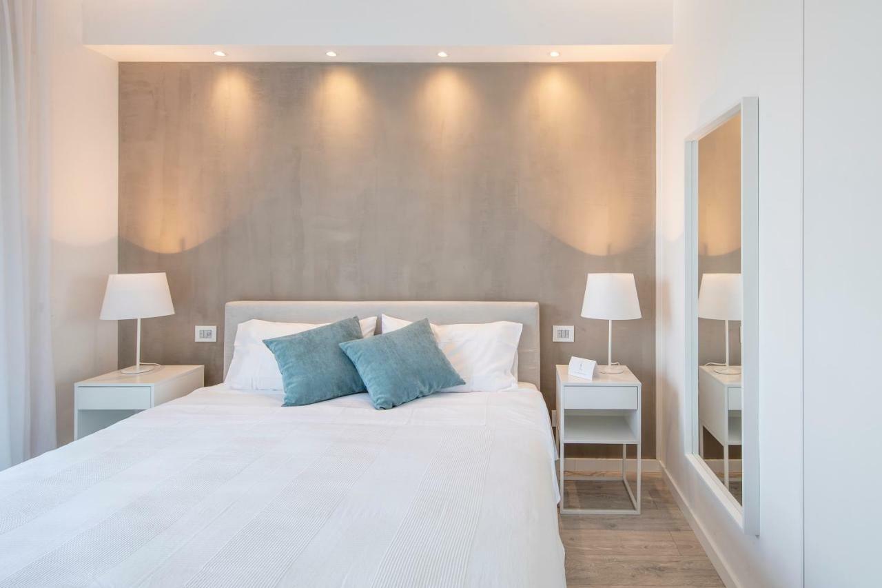 Italia Living Villa Padenghe sul Garda Bagian luar foto